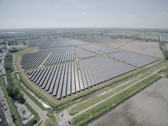 Zonnepanelendelen Investeren In Zonne Energie Van Zonnedaken En